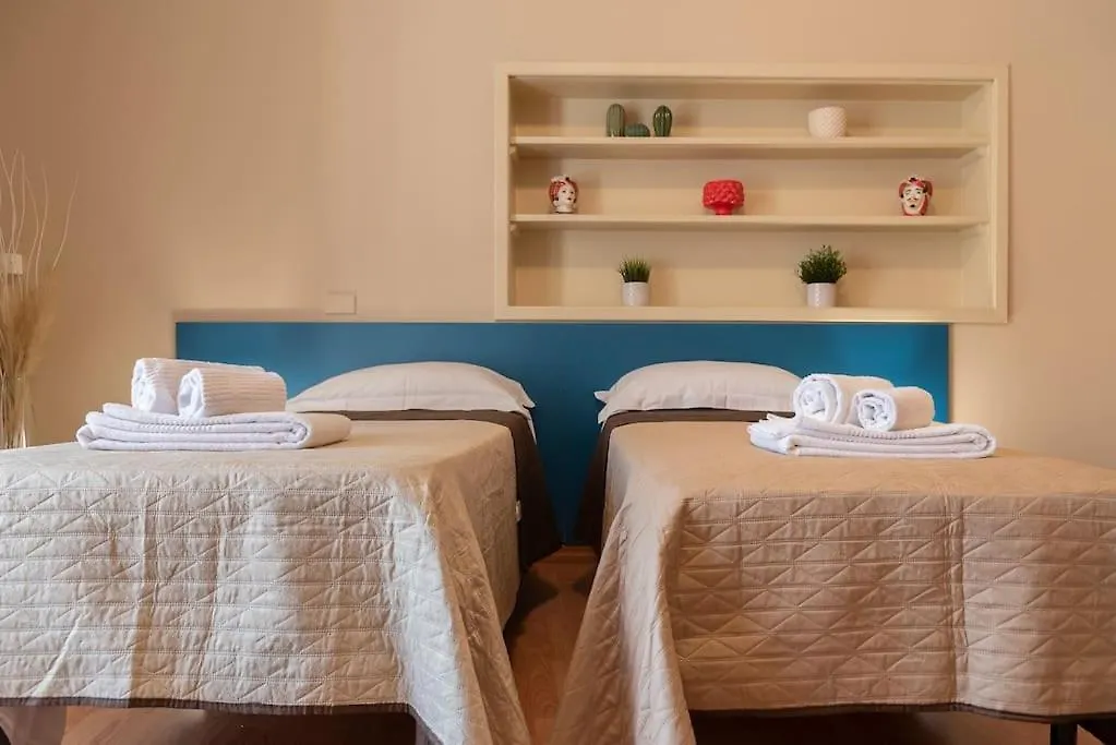 +Elegant Apartment In The Center With Etna View+ كاتانيا