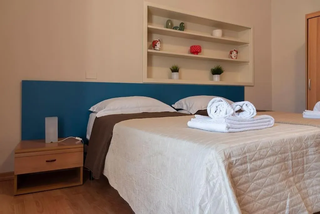 +Elegant Apartment In The Center With Etna View+ كاتانيا
